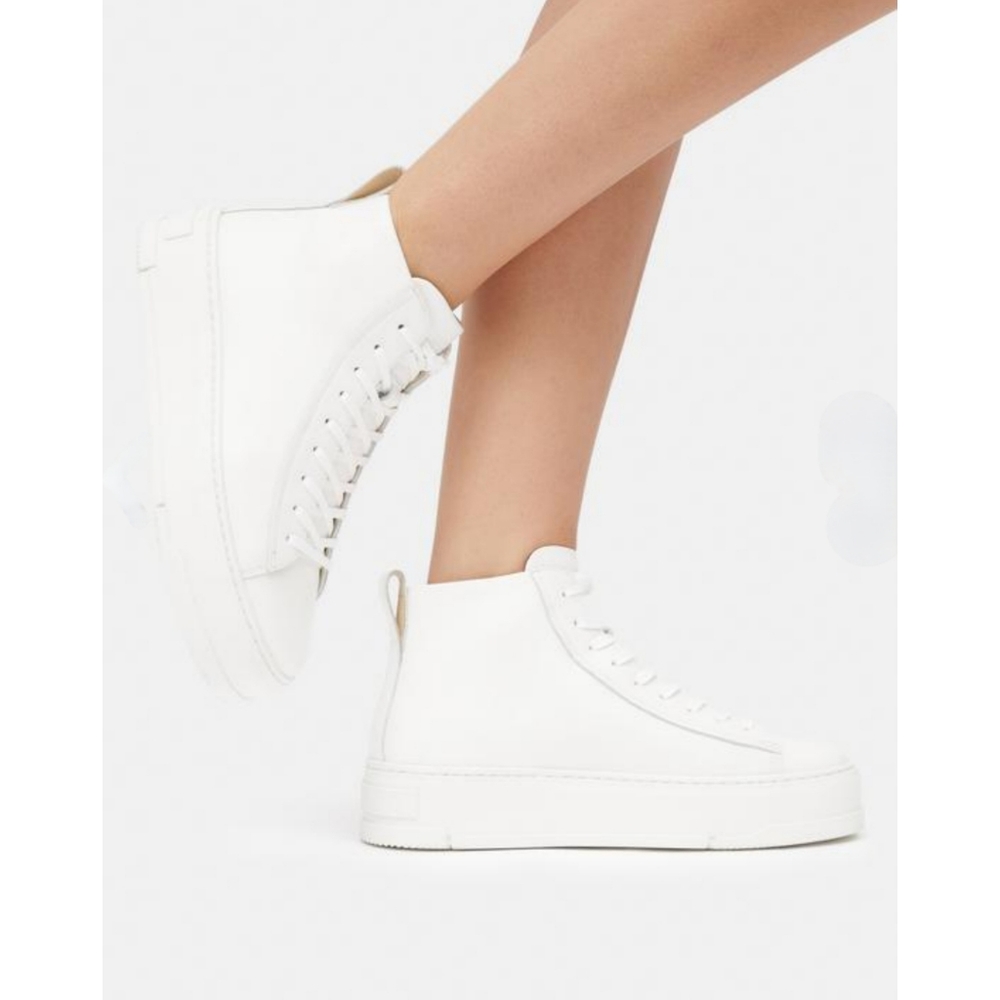 VAGABOND SHOEMAKERS White Leather Judy High Top Sneakers NWT 38 - Picture 1 of 5